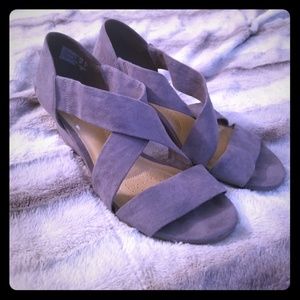 Gray suede thick-strapped wedge sandals
